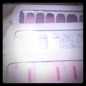 Bundle of color street design nails